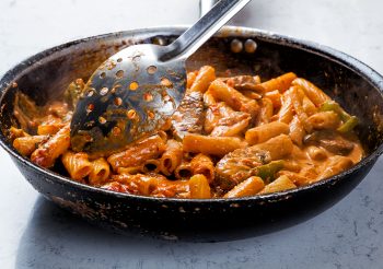 Pasta Salsicce in Pan