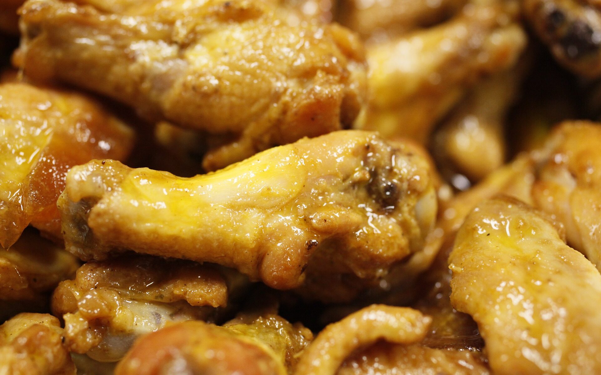 Cannoli Kitchen's Premier Boca Raton Wings. Close up of chicken wings